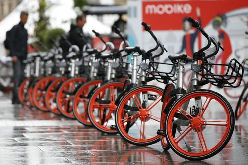 6月29日，來自中國的摩拜單車在英國第二大城市曼徹斯特亮相。新華社發(fā)