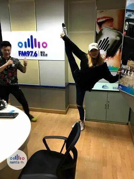 哇哦！都是帶功夫滴美人兒！