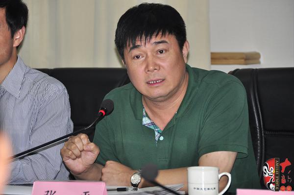 河南豫劇院藝術(shù)發(fā)展部主任、著名導(dǎo)演張平