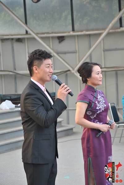 河南電臺(tái)戲曲廣播著名主持人池城、曉琴表演詩(shī)朗誦《一塊常香的玉》