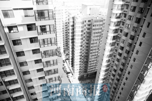 今年鄭州在商品房小區(qū)、經(jīng)適房小區(qū)內(nèi)配建的公租房，將面向社會輪候供應(yīng) 楊東華/攝