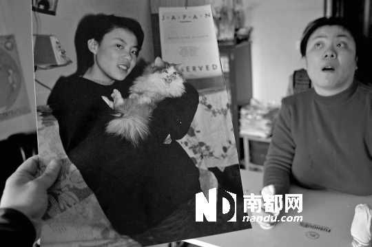 昔日的清純與秀美，如今，卻終身癱瘓、生活不能自理。C FP供圖