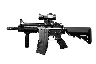 M16步槍，全槍長：986mm，空槍重：3.26公斤，戰(zhàn)斗全重：4公斤，最大有效射程：800米