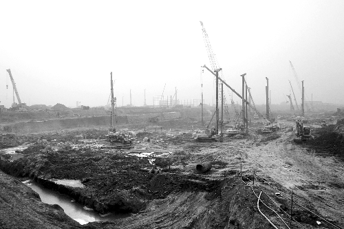 鄭州機(jī)場二期工程已開工建設(shè)。