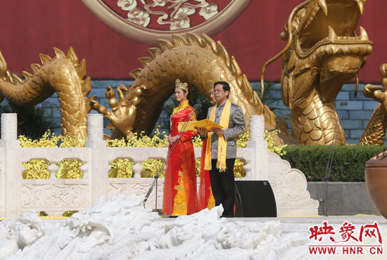 省委副書記、省政協(xié)主席葉冬松致歡迎詞。映象網(wǎng)記者 邵恰 攝