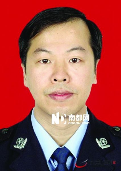 南城公安分局副局長(zhǎng)孔逸鴻。
