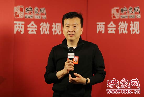 全國人大代表張澤群接受映象網(wǎng)“兩會微視”訪談。