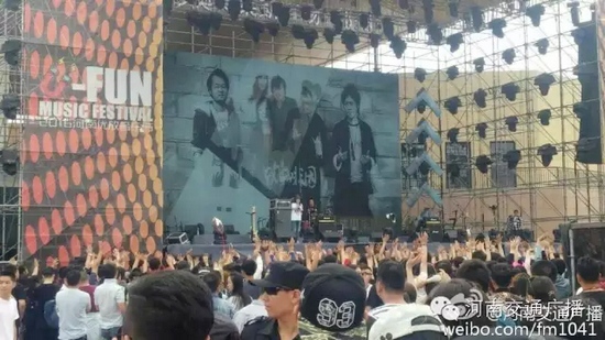 河南交通廣播主持人佳音、彎彎、朱浩都登上了優(yōu)放舞臺，優(yōu)放，交廣在這里！