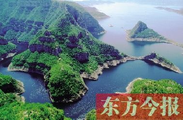 碧水藍天有綠色,是濟源人生活的愿望。如今,正是因為濟源有山有水,綠樹成蔭,很多在外工作的濟源人慢慢選擇回家鄉(xiāng)買房定居。