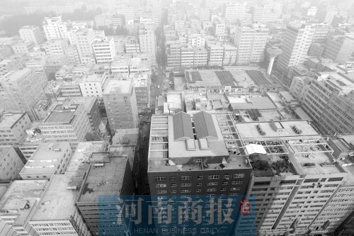 陳寨密密麻麻的出租房，或許將成為歷史  鄧萬里/攝