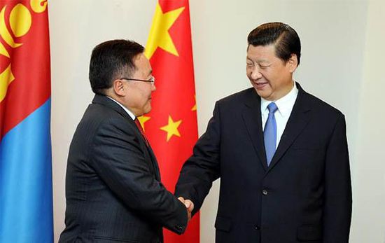去年9月12日，國家主席習(xí)近平在比什凱克會見蒙古國總統(tǒng)額勒貝格道爾吉。 新華社記者謝環(huán)馳攝