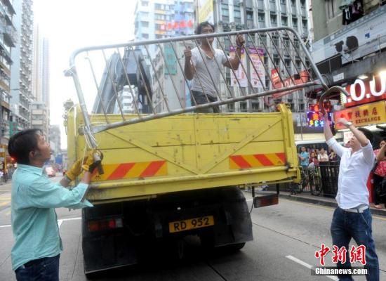10月22日，香港違法“占領(lǐng)中環(huán)”行動進(jìn)入第25日。