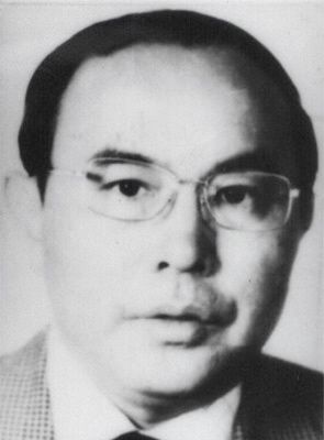 胡玉興 現(xiàn)年59歲，外逃前任山西省太原市住房制度改革辦公室主任，2002年7月逃往澳大利亞或新西蘭。