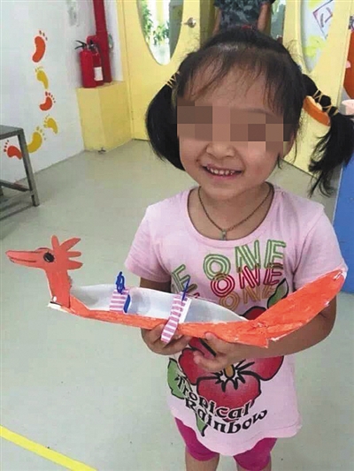 深圳5歲女孩羅一笑患上白血病，在深圳市兒童醫(yī)院救治。網(wǎng)絡(luò)截圖