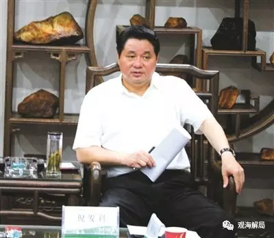 對于商人、老板的“雅贈”，倪發(fā)科從不拒絕