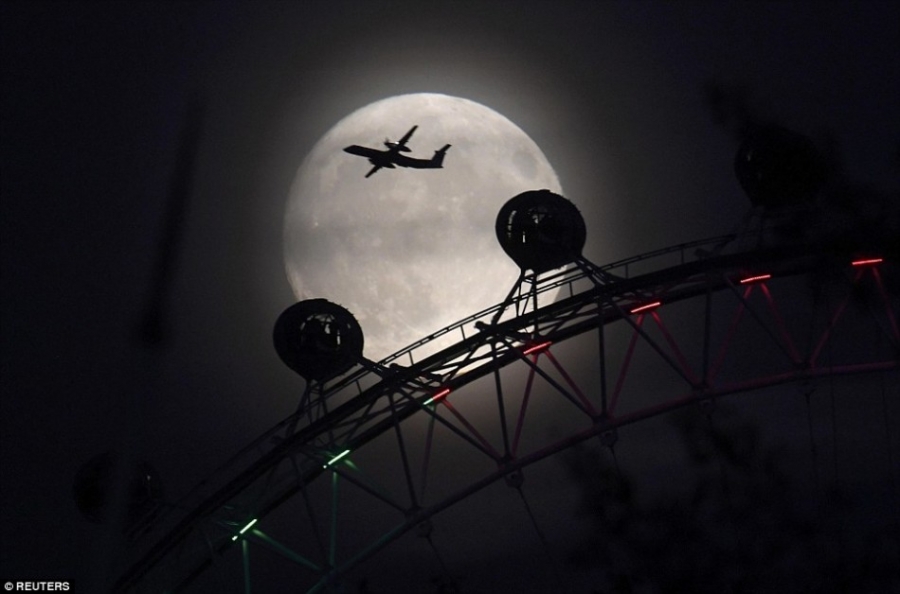 68年來最大！今晚夜空上演超級月亮