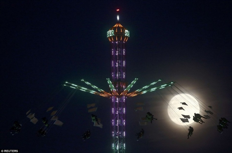 68年來最大！今晚夜空上演超級月亮