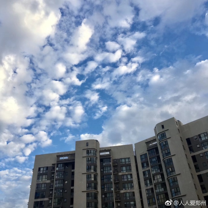 又被鄭州的藍天刷屏！隨便一拍就是手機壁紙