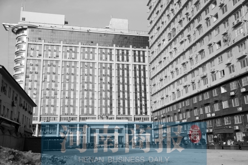 因購房尾款沒有交齊，鄭州一小區(qū)多戶業(yè)主的生活用水被停掉，有的連續(xù)半個月沒水吃。