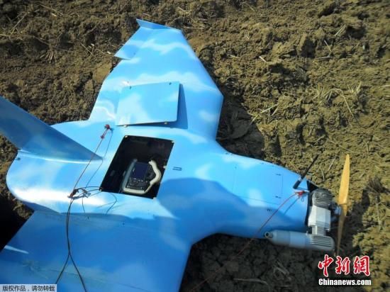 圖為3月31日，一架無人機(jī)在韓國西部海域的白翎島墜毀。