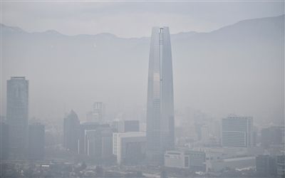 21日，智利首都圣地亞哥被霧霾籠罩。