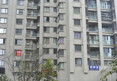 該小區(qū)的每個(gè)單元幾乎都開有麻將館。
