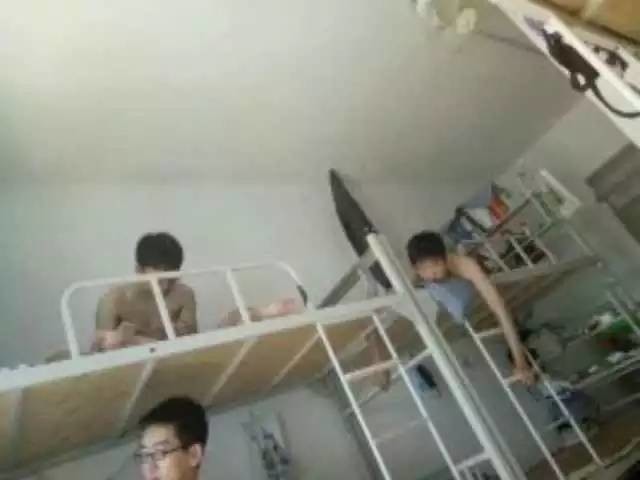 這個學校的男生宿舍火了！女同學都喊著要嫁
