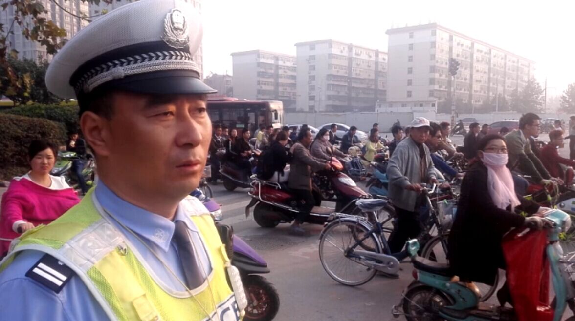上班表情：1逗2羞3怕 你是哪個？